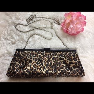 🌷JacquelineFerrar CheetahPrint Shoulder/Clutch🌷